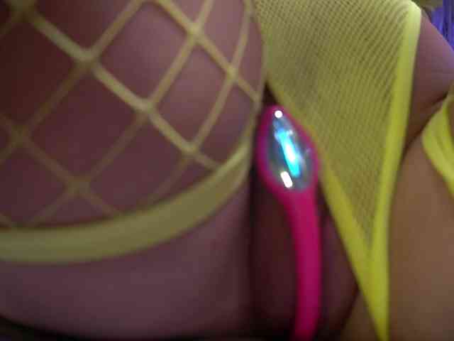 MandyPeas webcam