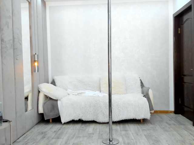 BritneyCharm live cam on BongaCams