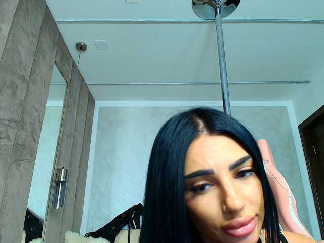 BritneyCharm live cam on BongaCams