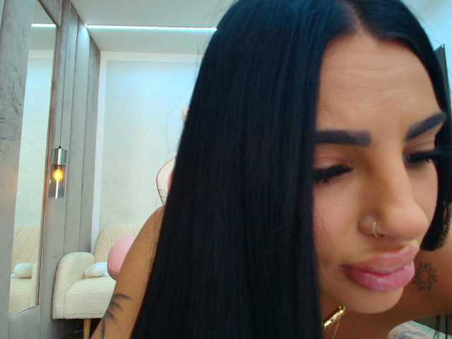 BritneyCharm live cam on BongaCams