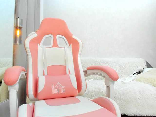 BritneyCharm live cam on BongaCams