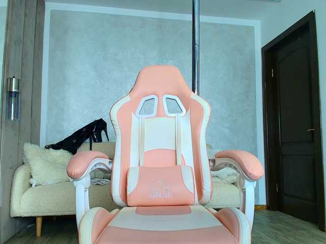 BritneyCharm live cam on BongaCams
