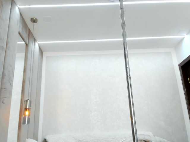 BritneyCharm live cam on BongaCams