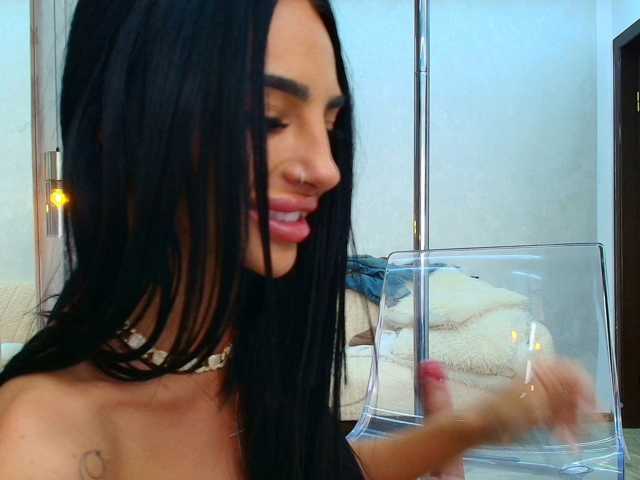 BritneyCharm live cam on BongaCams