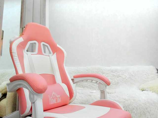 BritneyCharm live cam on BongaCams