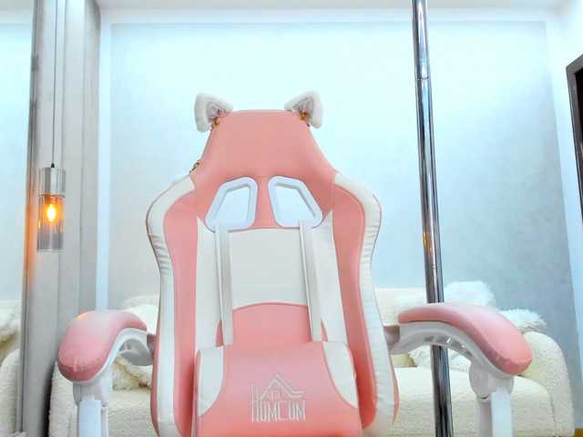 BritneyCharm live cam on BongaCams