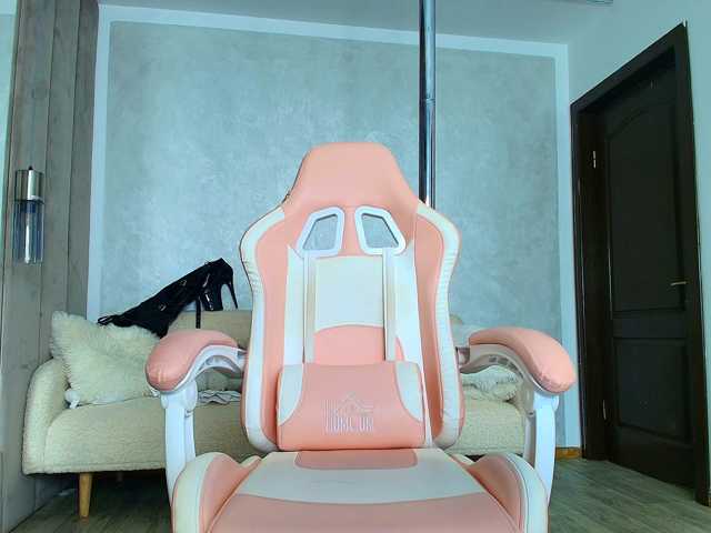 BritneyCharm live cam on BongaCams