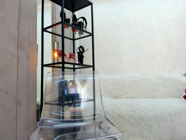 BritneyCharm's BongaCams show and profile