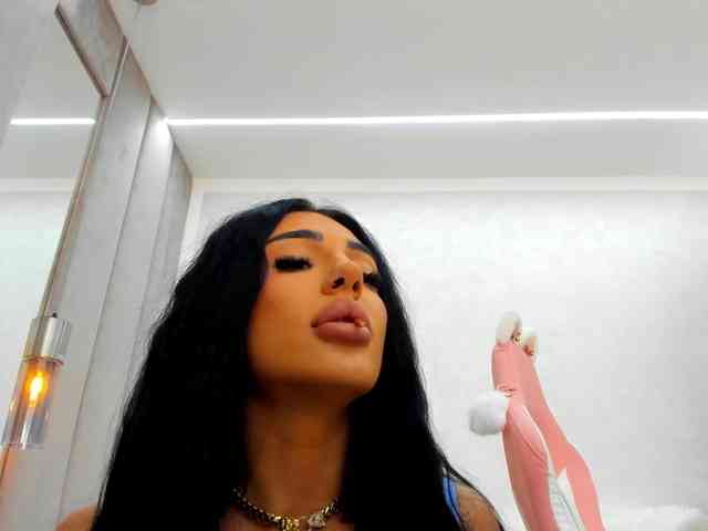 Model: BritneyCharm