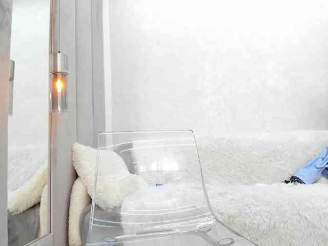 BritneyCharm webcam