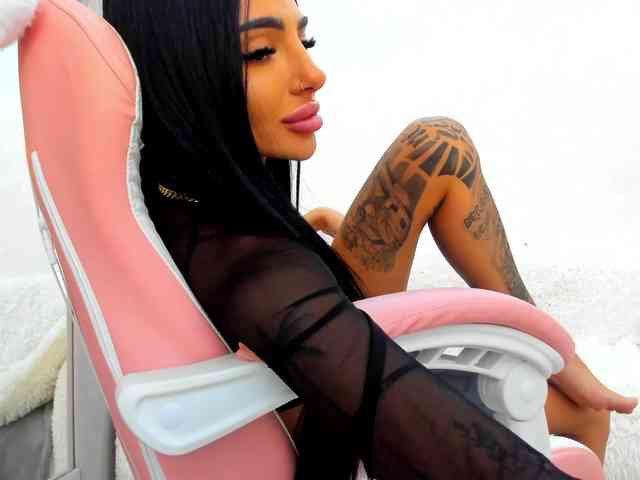 Modelo: BritneyCharm