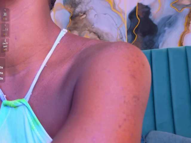 LinsyAdams live cam on BongaCams