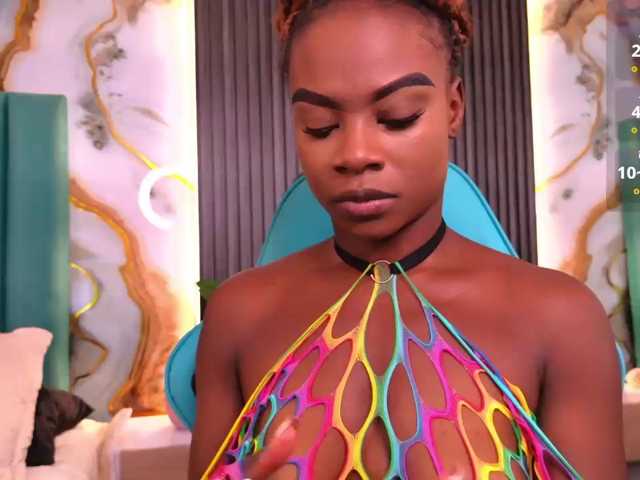 LinsyAdams live cam on BongaCams