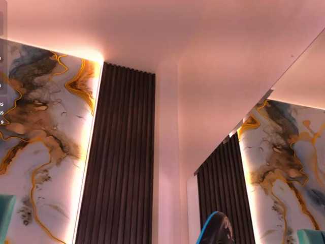 LinsyAdams live cam on BongaCams