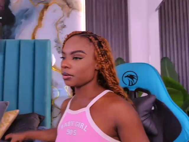 LinsyAdams live cam on BongaCams