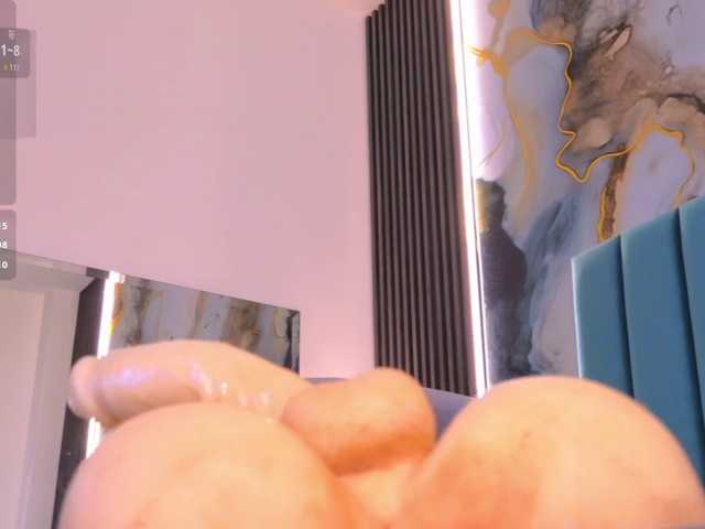 LinsyAdams live cam on BongaCams
