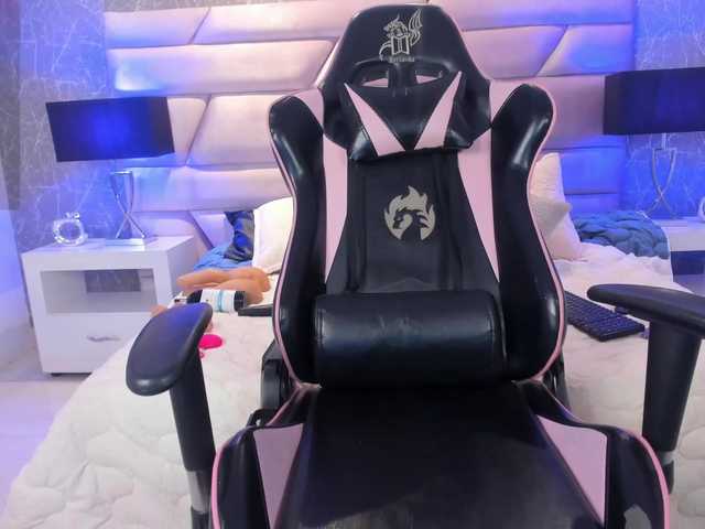 LinsyAdams