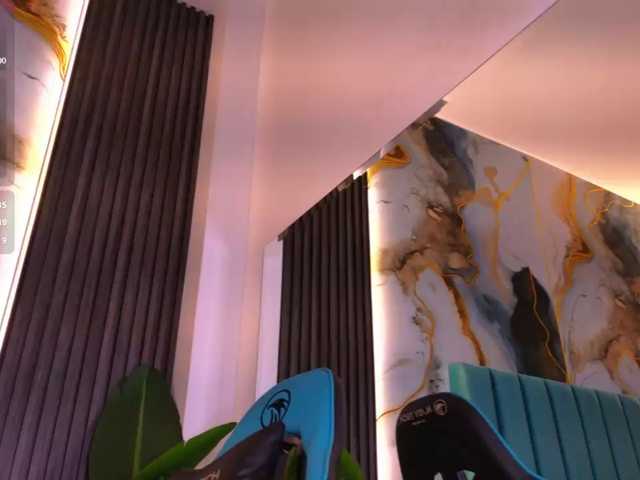 LinsyAdams live cam on BongaCams