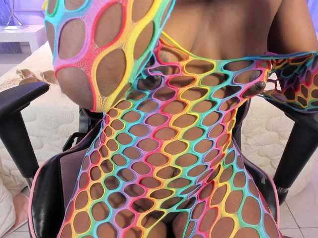 LinsyAdams live cam on BongaCams