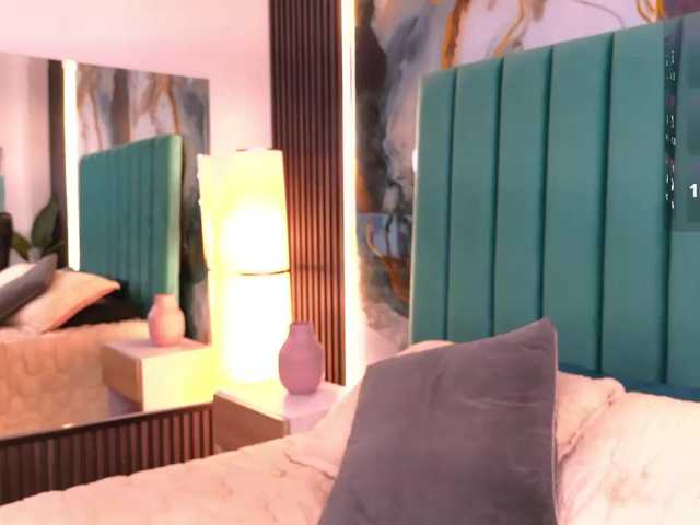 LinsyAdams live cam on BongaCams