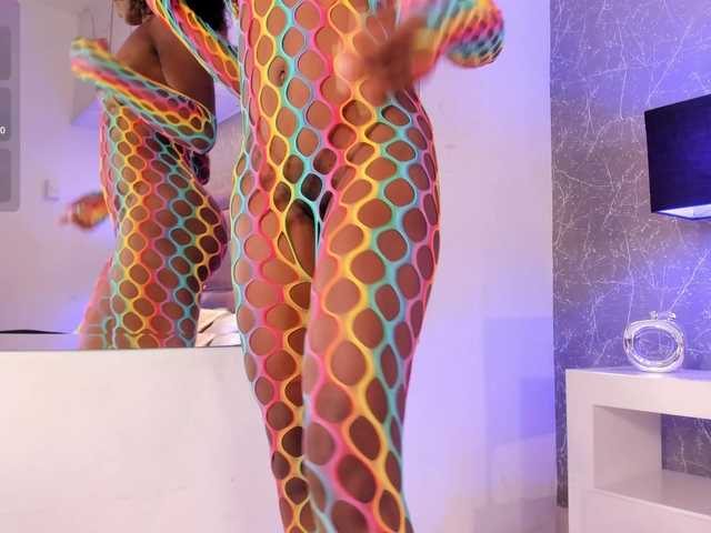LinsyAdams live cam on BongaCams