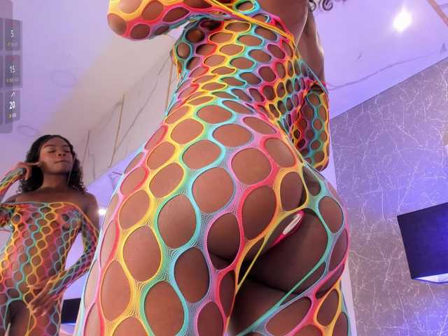 LinsyAdams live cam on BongaCams