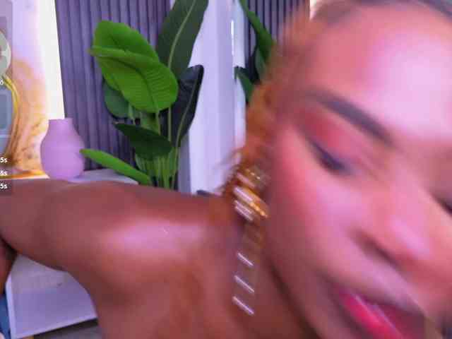 LinsyAdams webcam