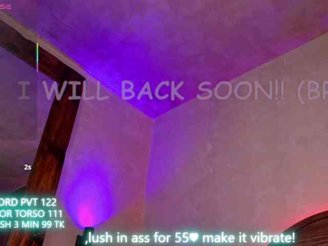 LinsyAdams webcam