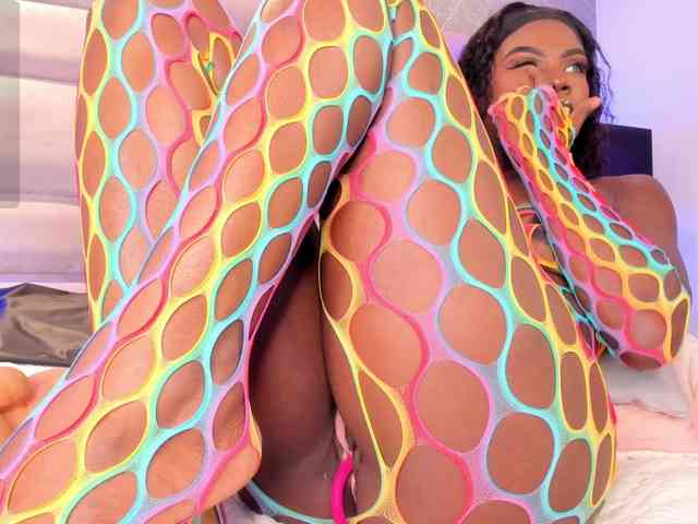 LinsyAdams webcam