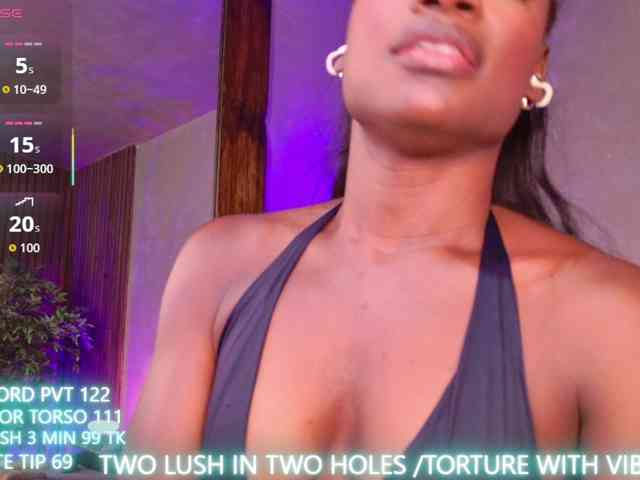 LinsyAdams webcam
