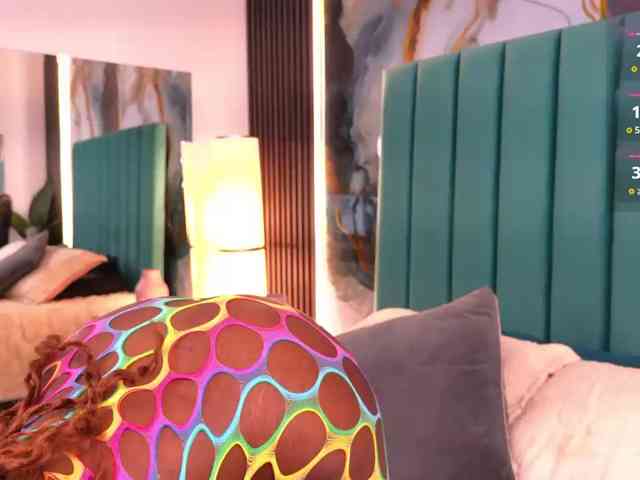 LinsyAdams webcam