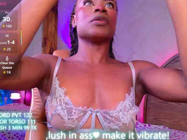 LinsyAdams webcam