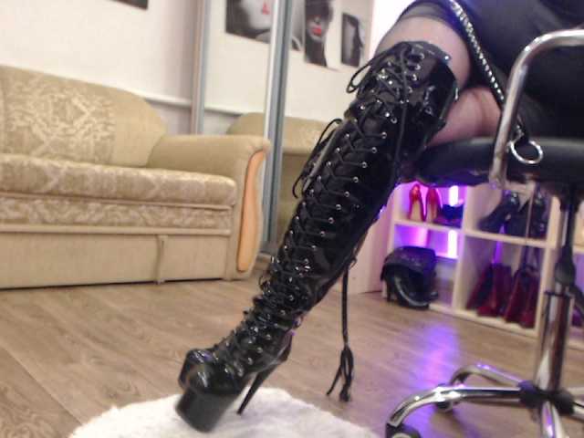 MistressMilfa live cam on BongaCams