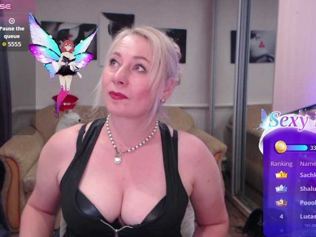 MistressMilfa live cam on BongaCams