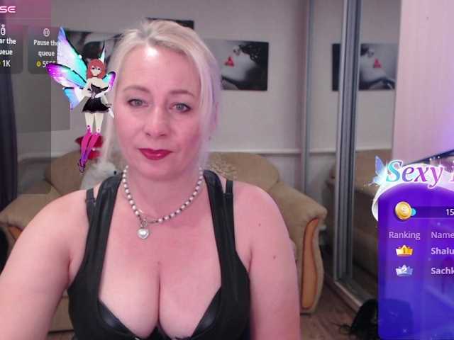 MistressMilfa live cam on BongaCams