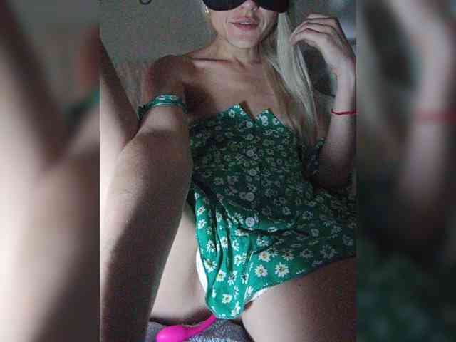 Dasha_kissa webcam