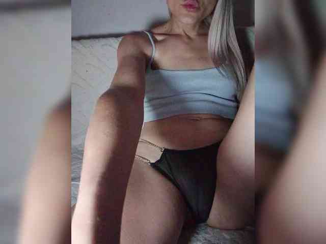 Dasha_kissa webcam