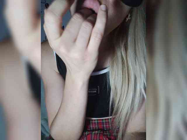 Dasha_kissa webcam