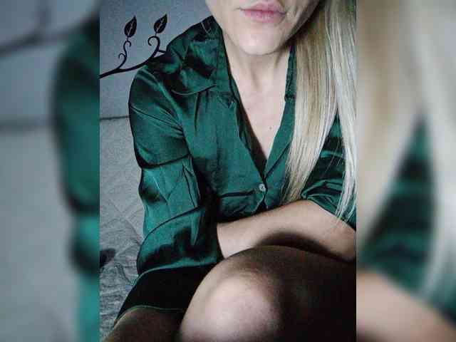 Dasha_kissa webcam