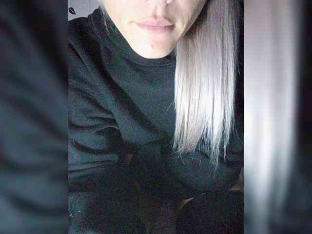 Dasha_kissa webcam
