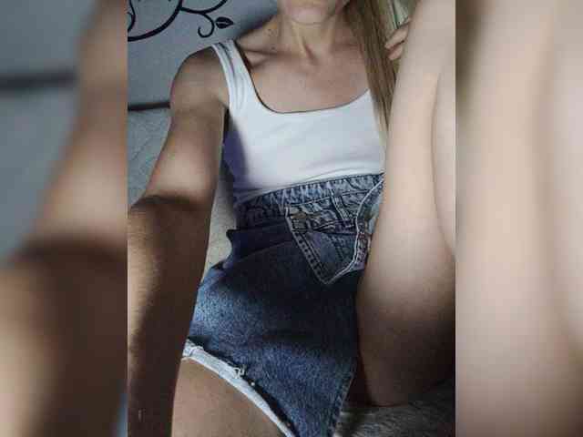 Dasha_kissa webcam