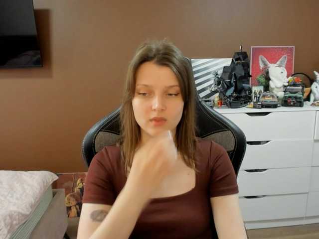 le modèle SoniNex est en webcam porno dans un show sur le site bongacams, il possède les tags suivants: White/Caucasian,Brunette,Shaved