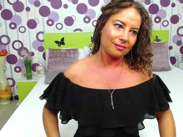 PetiteAlyssa webcam