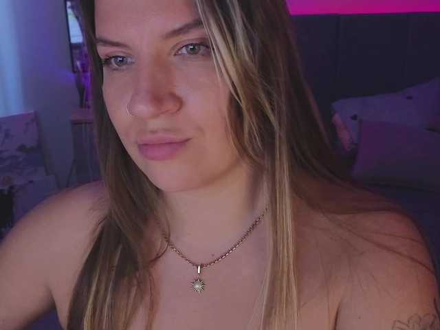BloomBambi live cam on BongaCams