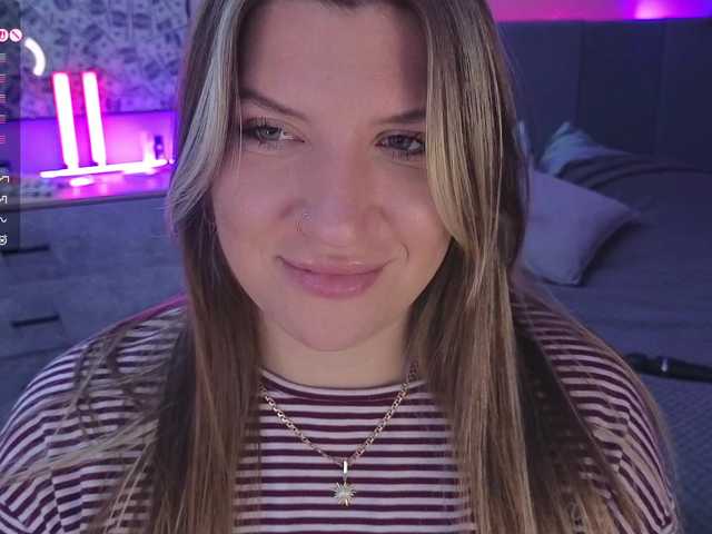 BloomBambi live webcam show