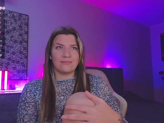 BloomBambi live webcam show
