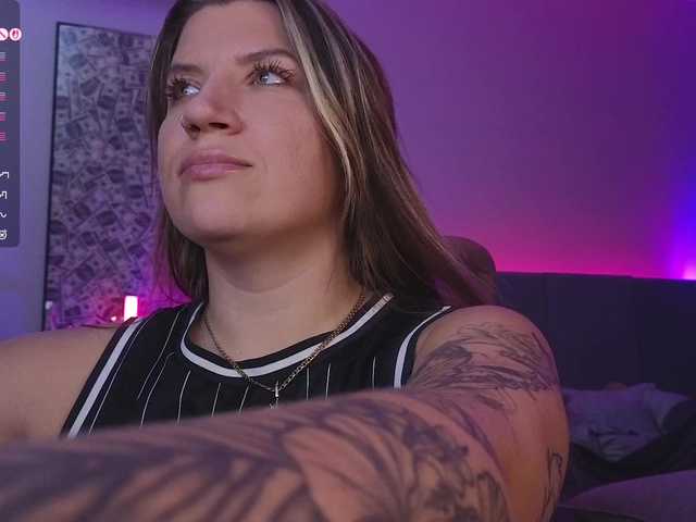BloomBambi live webcam show