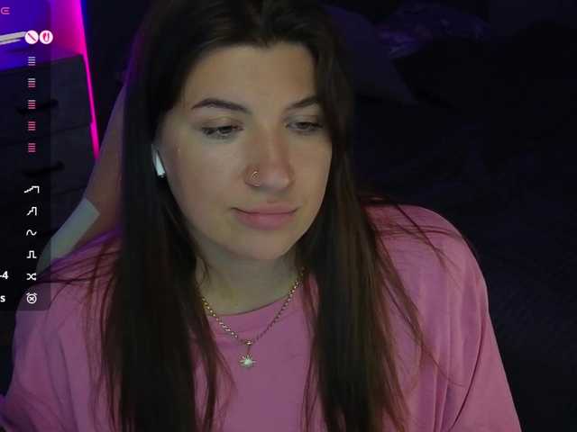 BloomBambi's BongaCams show and profile