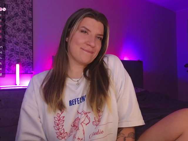 BloomBambi live webcam show