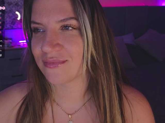 BloomBambi live webcam show